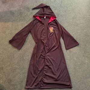 HARRY POTTER GRYFFINDOR ROBE